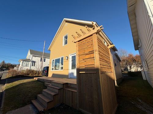 Façade - 359 Av. Lefebvre, Chandler, QC - Outdoor With Exterior