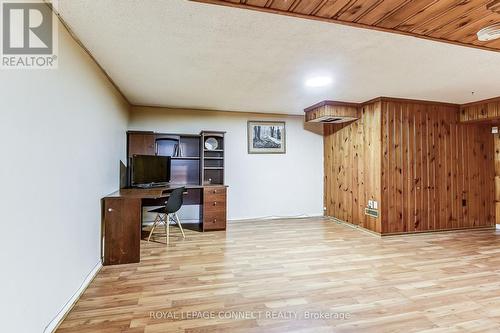 53 Glory Crescent, Toronto, ON - Indoor