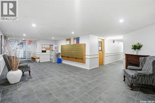 304 706 Confederation Drive, Saskatoon, SK - Indoor