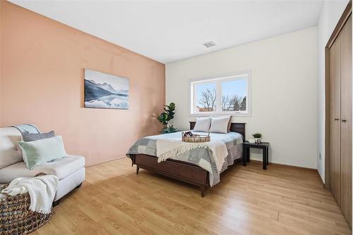 305 3275 Pembina Highway, Winnipeg, MB - Indoor Photo Showing Bedroom