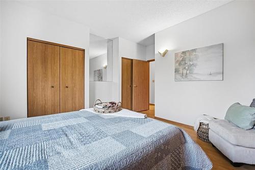 305 3275 Pembina Highway, Winnipeg, MB - Indoor Photo Showing Bedroom