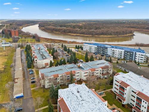 305 3275 Pembina Highway, Winnipeg, MB - Outdoor With View