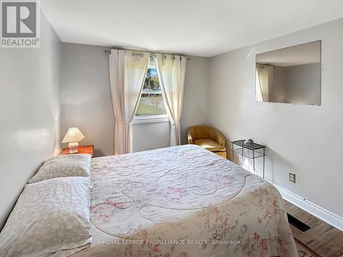 40 Ashley Street, Belleville (Thurlow Ward), ON - Indoor Photo Showing Bedroom