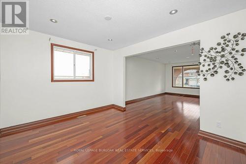 2523 Waterford Street, Oakville, ON - Indoor Photo Showing Other Room