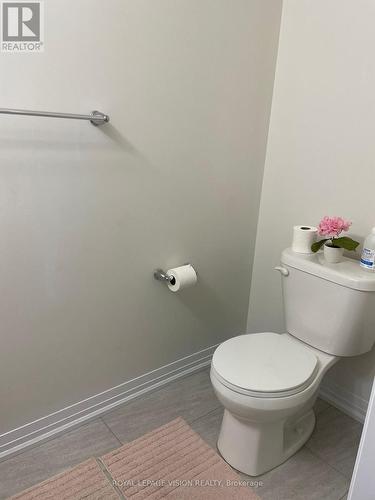310 - 2635 William Jackson Drive, Pickering, ON - Indoor Photo Showing Bathroom