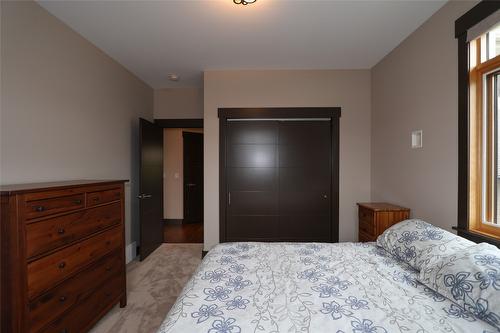 100 Forest Crowne Crescent, Kimberley, BC - Indoor Photo Showing Bedroom