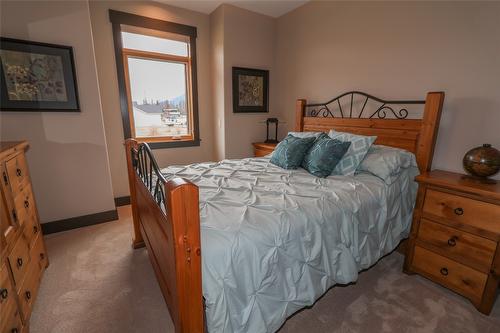 100 Forest Crowne Crescent, Kimberley, BC - Indoor Photo Showing Bedroom