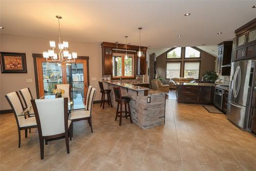 100 Forest Crowne Crescent, Kimberley, BC - Indoor Photo Showing Other Room