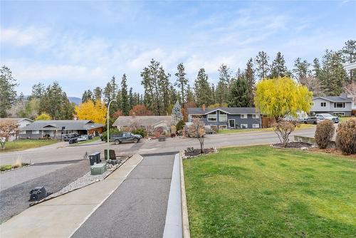 2555 O'Reilly Road, Kelowna, BC - Outdoor