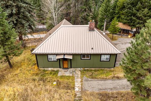 6927 Customs Road, Kingsgate, BC - Outdoor