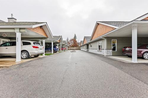 5-1415 Alder Street, Creston, BC - Outdoor