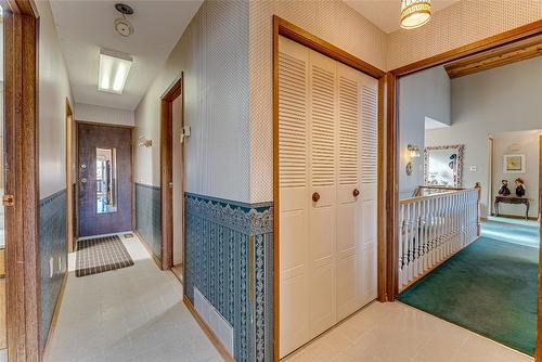 14114 Juniper Drive, Coldstream, BC - Indoor Photo Showing Other Room