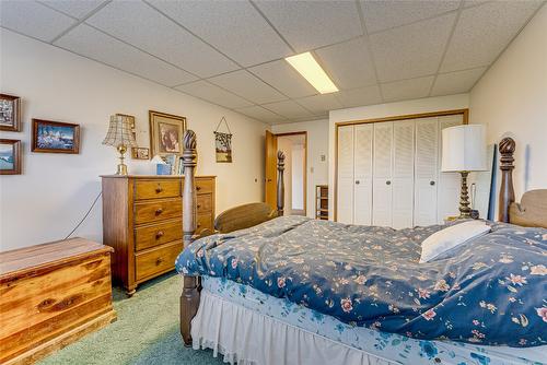 14114 Juniper Drive, Coldstream, BC - Indoor Photo Showing Bedroom
