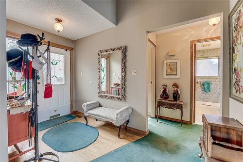 14114 Juniper Drive, Coldstream, BC - Indoor