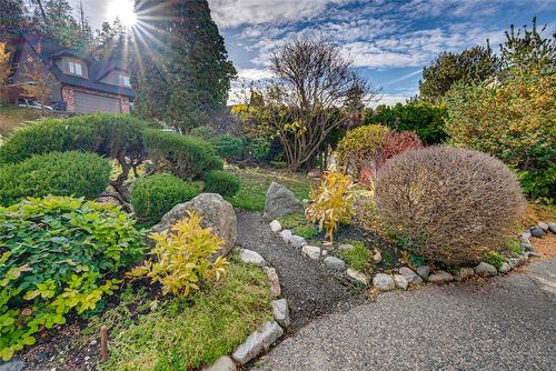 14114 Juniper Drive, Coldstream, BC - Outdoor