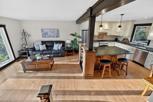 152 Ridge Road W, Grimsby, ON - Indoor