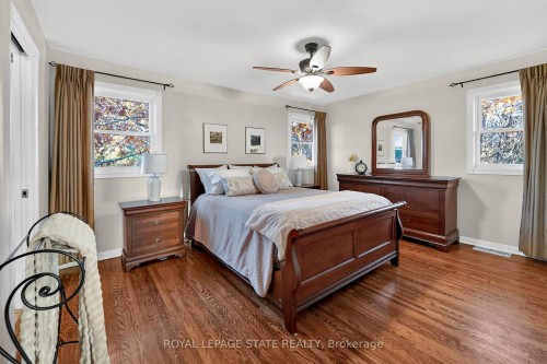 152 Ridge Road W, Grimsby, ON - Indoor Photo Showing Bedroom