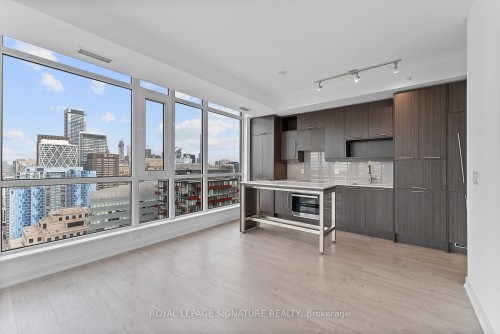 2906-199 Richmond Street W, Toronto, ON - Indoor Photo Showing Kitchen