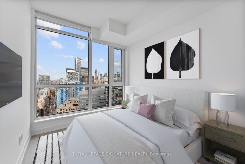 2906-199 Richmond Street W, Toronto, ON - Indoor Photo Showing Bedroom