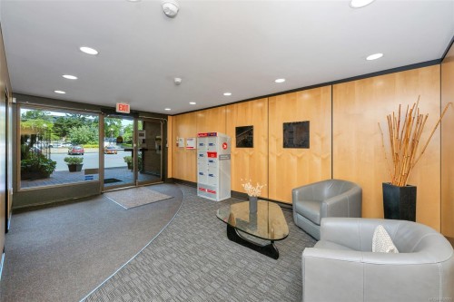 206-103 Gorge Rd East, Victoria, BC - Indoor Photo Showing Other Room