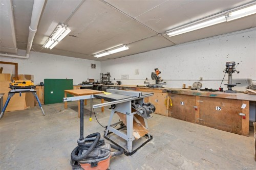 206-103 Gorge Rd East, Victoria, BC - Indoor