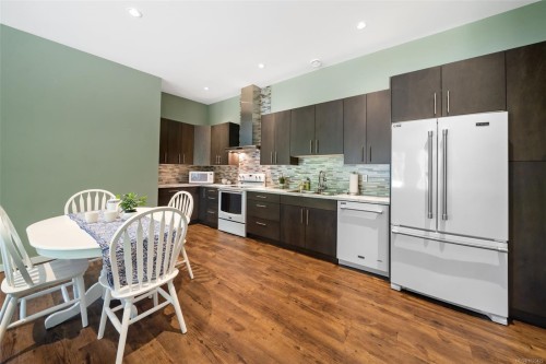 3281 Mcguire Way, Nanaimo, BC 