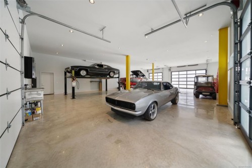 3281 Mcguire Way, Nanaimo, BC 