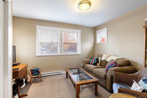 2324 Malaview Ave, Sidney, BC 