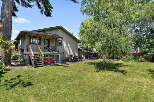 110 Jedburgh Pl, View Royal, BC 