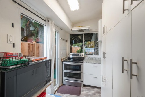 5932 Brown Rd, Port Alberni, BC 