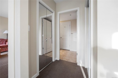 301-1280 Alpine Rd, Courtenay, BC - Indoor Photo Showing Other Room