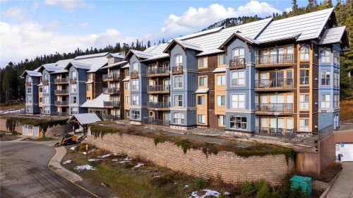 301-1280 Alpine Rd, Courtenay, BC - Outdoor With Facade