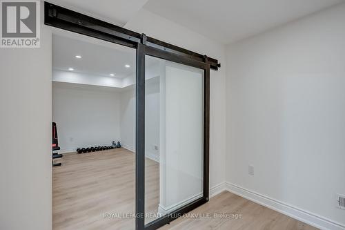 3339 Skipton Lane, Oakville, ON - Indoor Photo Showing Other Room