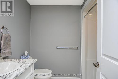 64 College Street, Quinte West (Trenton Ward), ON - Indoor Photo Showing Bathroom
