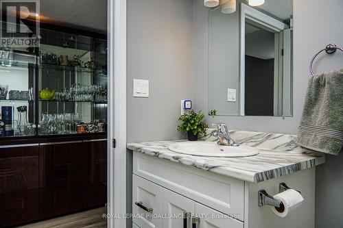 64 College Street, Quinte West (Trenton Ward), ON - Indoor Photo Showing Bathroom