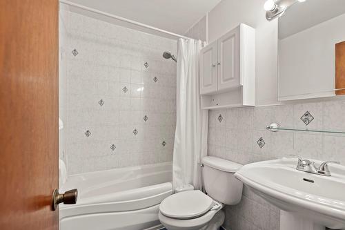 Salle de bains - 180 Av. Anselme-Lavigne, Dollard-Des-Ormeaux, QC - Indoor Photo Showing Bathroom