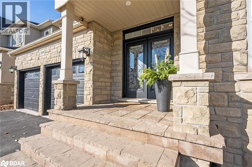 3339 Skipton Lane, Oakville, ON - Outdoor