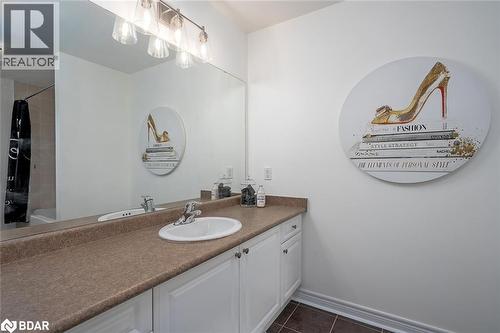 3339 Skipton Lane, Oakville, ON - Indoor Photo Showing Bathroom