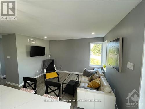 Apt B - 1831 Diamondview Road, Ottawa, ON 