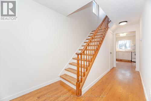 21 Horning Drive, Hamilton, ON - Indoor Photo Showing Other Room