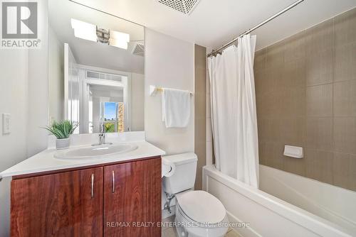 808 - 5791 Yonge Street, Toronto, ON - Indoor Photo Showing Bathroom