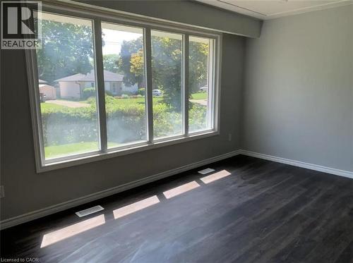 33 Kenwood Crescent, Guelph, ON - Indoor Photo Showing Other Room