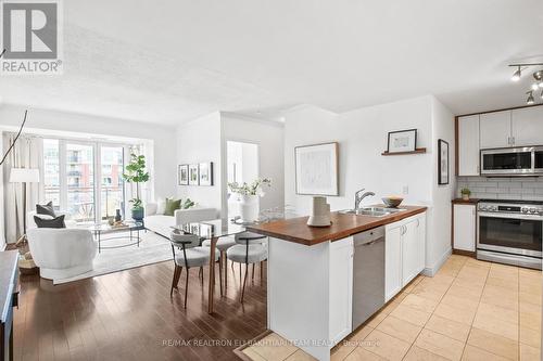 618 - 11 William Carson Crescent, Toronto, ON - Indoor Photo Showing Kitchen With Double Sink