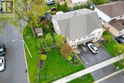3072 AUTUMN HILL CRESCENT  Burlington, ON L7M 1Y5