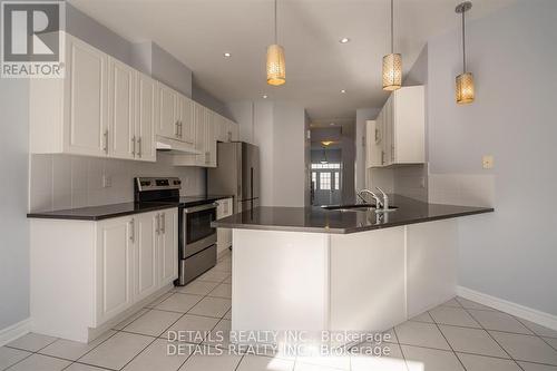303 Bobolink Ridge, Ottawa, ON - Indoor Photo Showing Kitchen With Stainless Steel Kitchen With Upgraded Kitchen