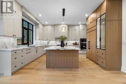 499 Rebecca Street, Oakville, ON - Indoor Photo Showing Kitchen