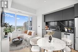 3810 - 101 ROEHAMPTON AVENUE  Toronto, ON M4P 2W2