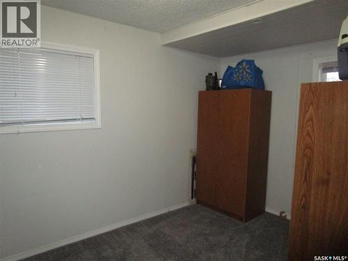 206 3Rd Avenue E, Assiniboia, SK - Indoor Photo Showing Other Room