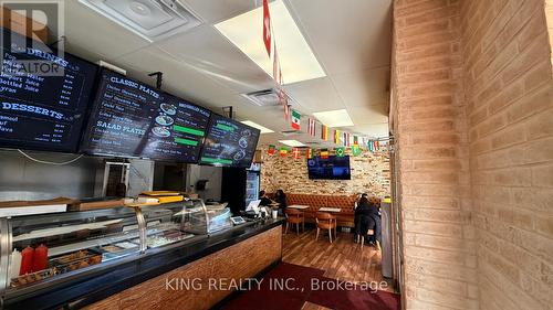 439 Yonge Street, Toronto, ON 