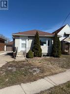 11 GARNET STREET  St. Catharines, ON L2M 5E6